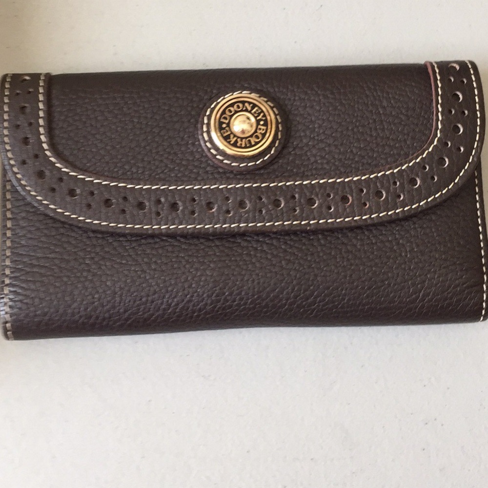 Dooney & Bourke combo checkbook/wallet